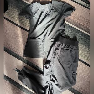 Infinity/med couture scrubs
